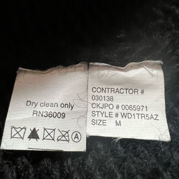 Calvin Klein Jeans Sweater - Picture 8 of 8